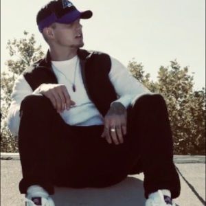 Meet your Posher, Tyler